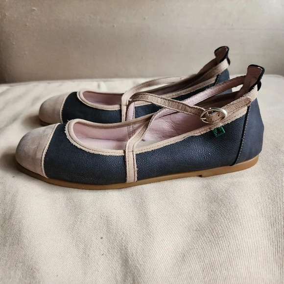 El Naturalista Dani Garcia Two Tone Black/Tan Mary Jane Strappy Flats Size US 11 - Picture 3 of 9